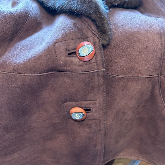 Ladies brown sheepskin coat with fur collar and fur trim, size large - Picture 5 of 12